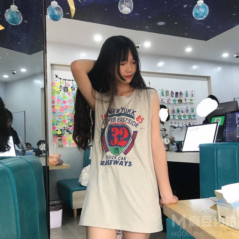 校园模特