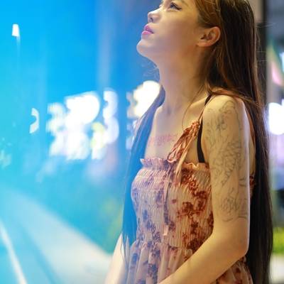 情绪模特