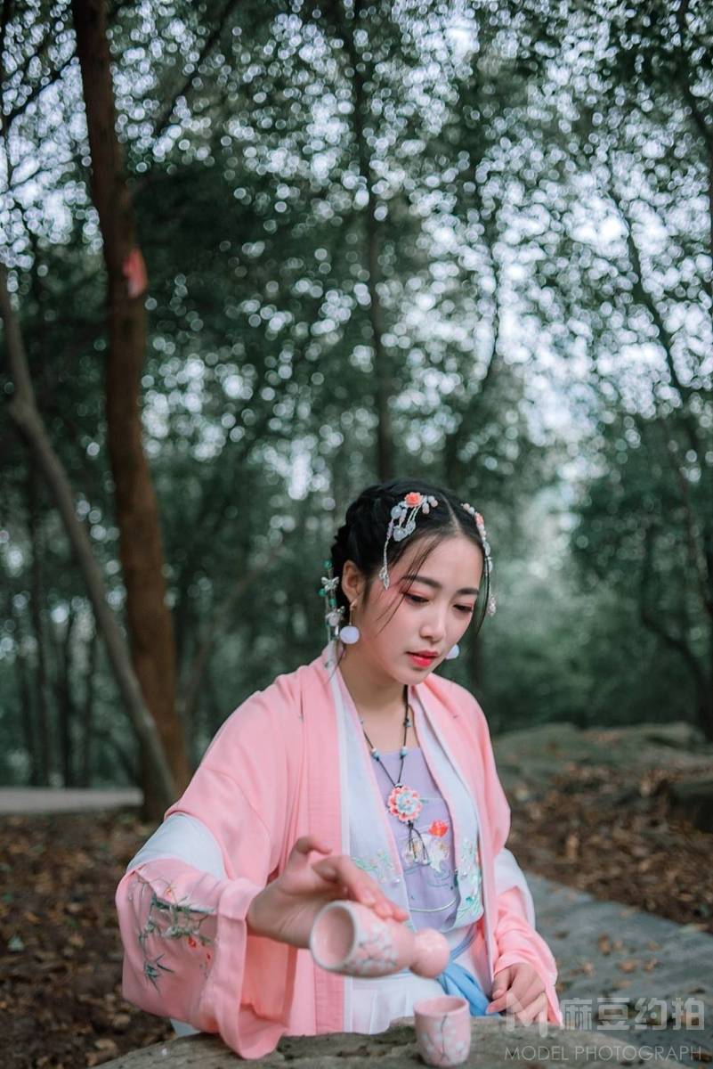 汉服模特