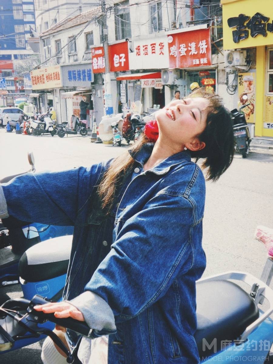 纪实模特