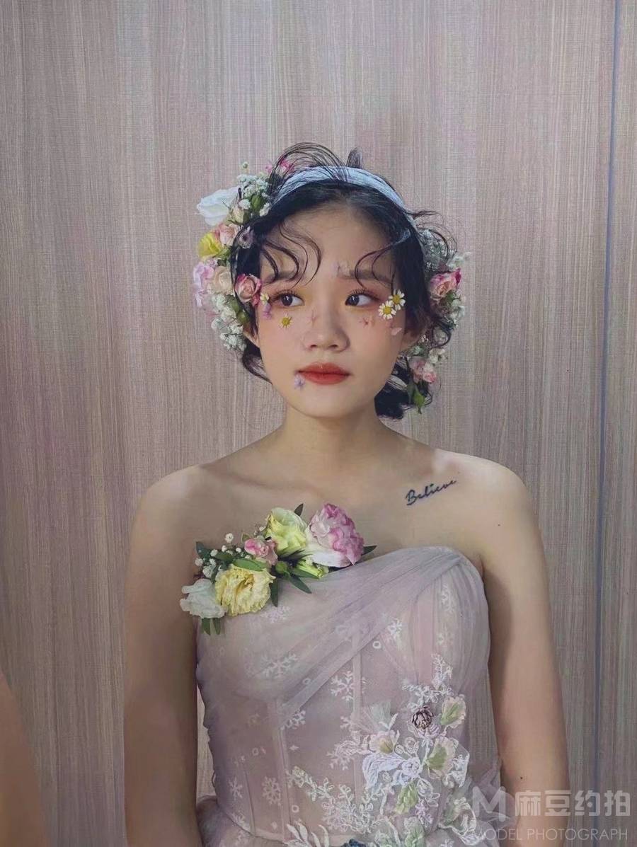 少女模特