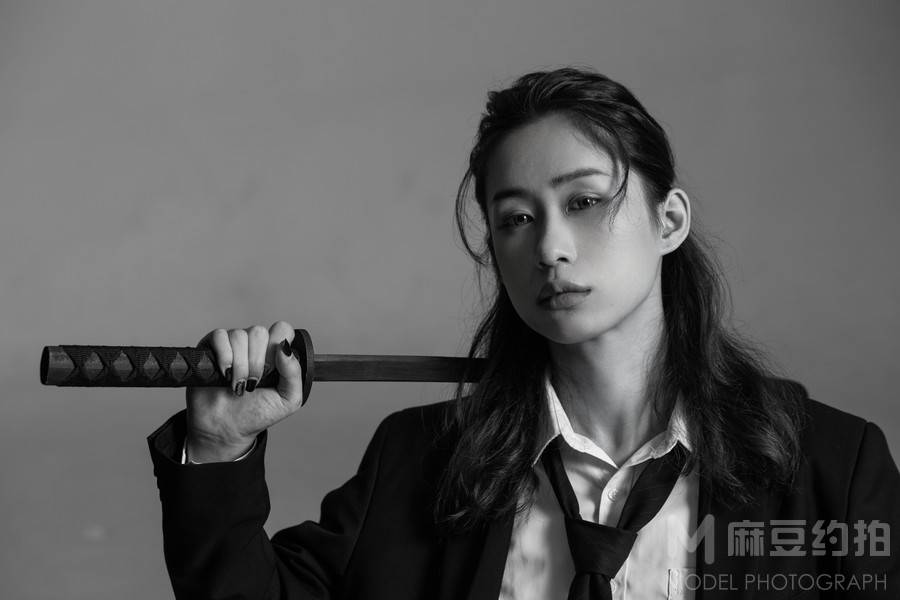 黑白模特