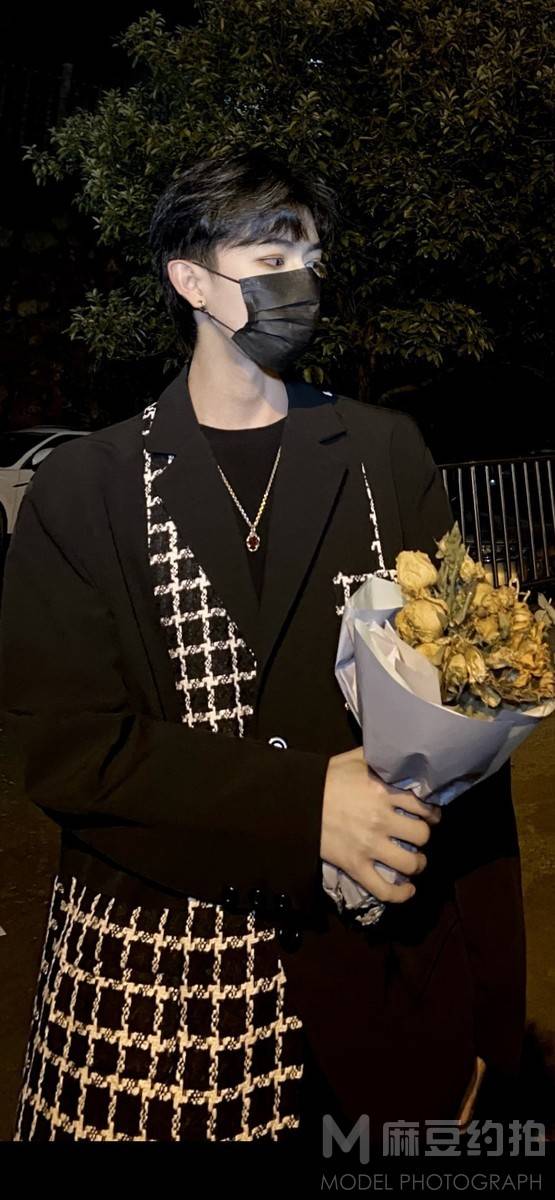 黑白模特