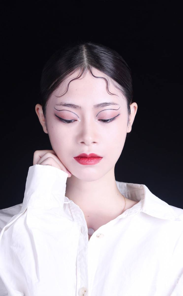 妆容模特