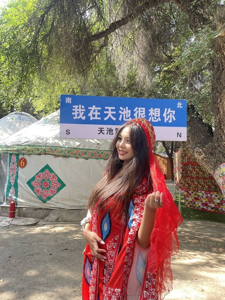 校园模特