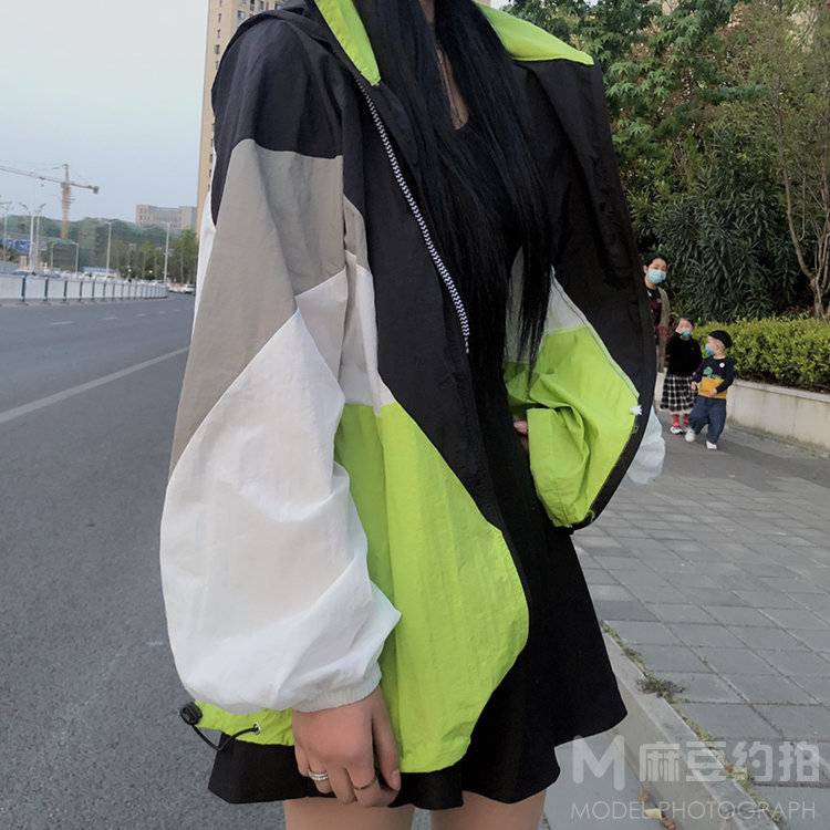 黑白模特