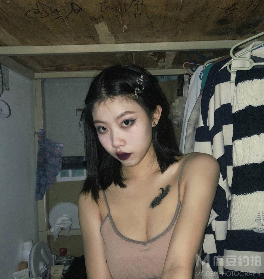 胶片模特