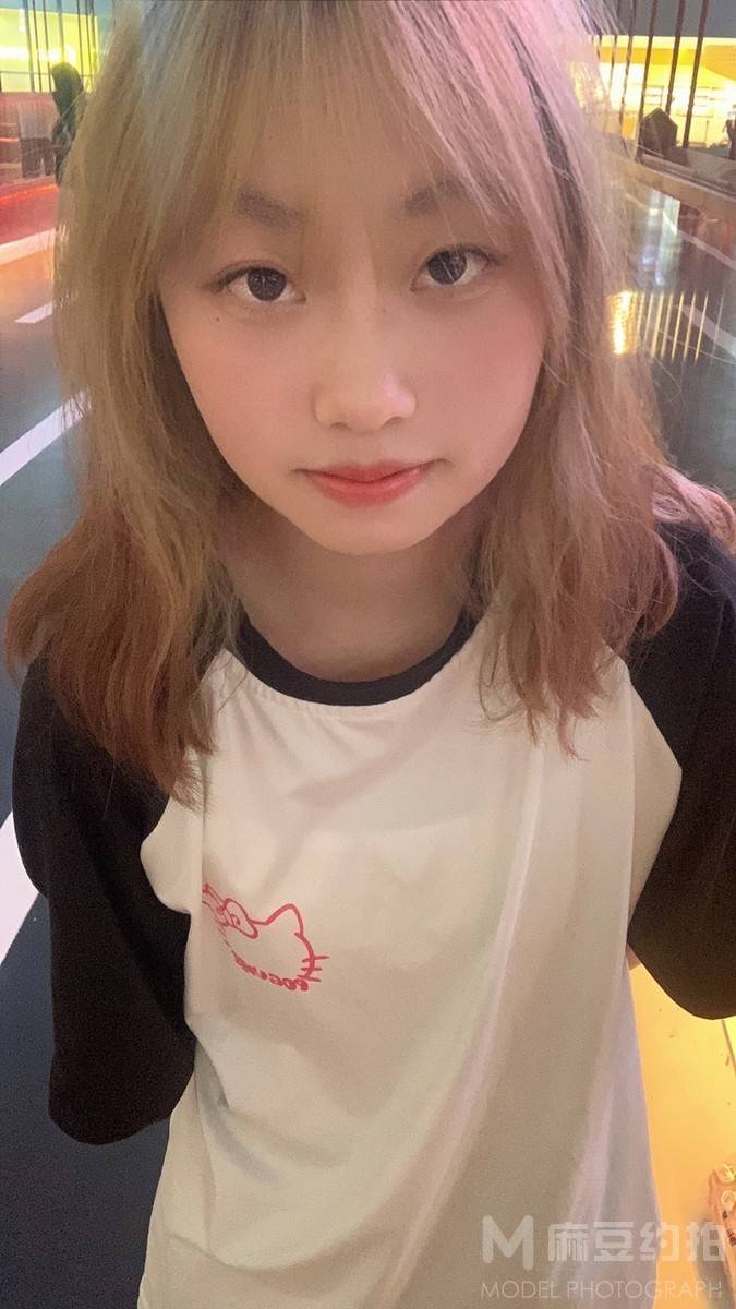 少女模特