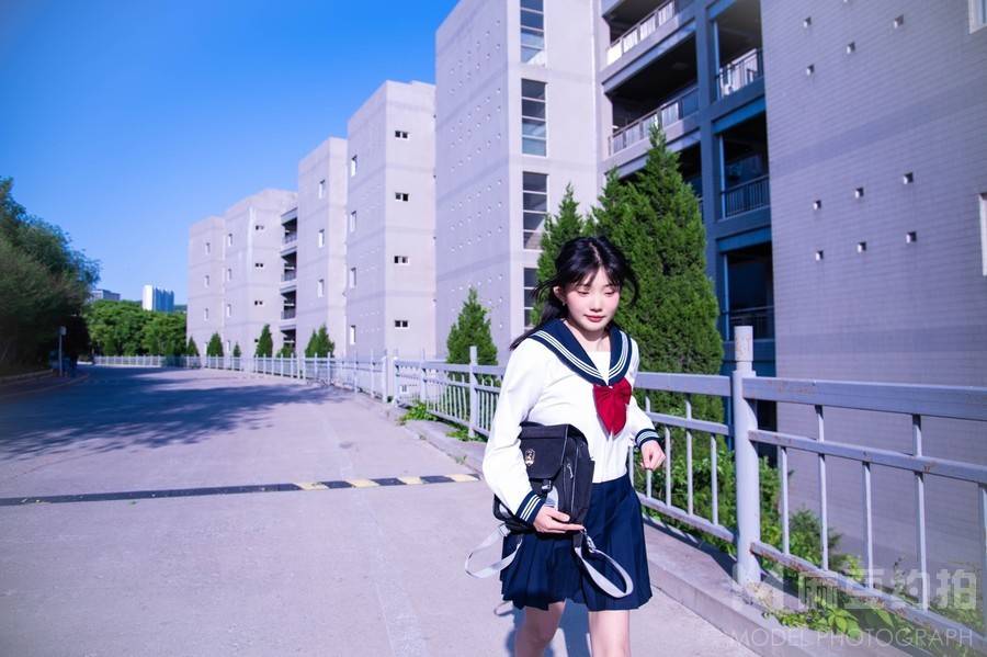 校园模特