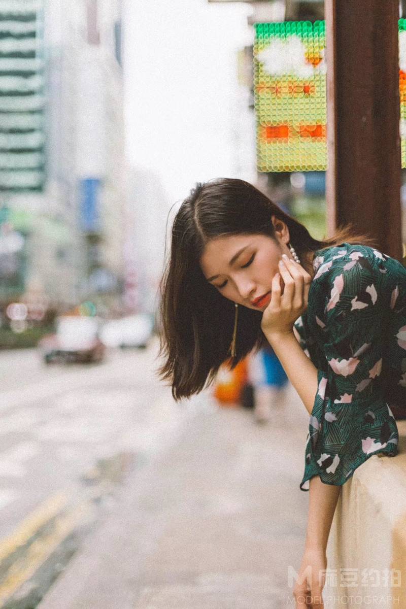 情绪模特