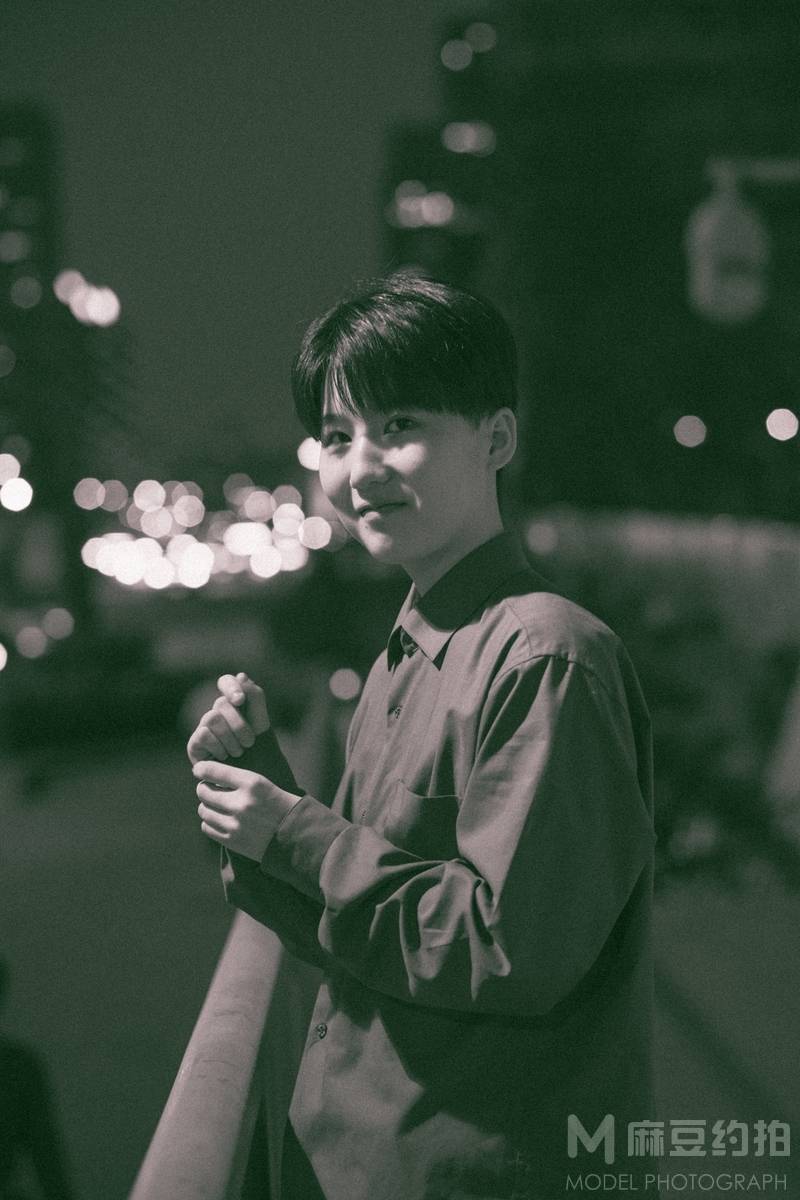 夜景模特