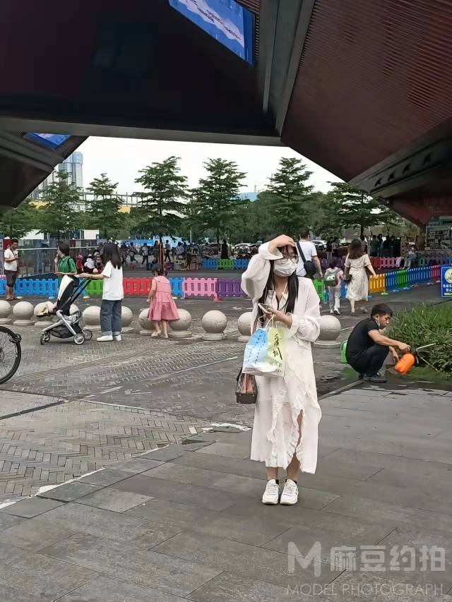 清新模特