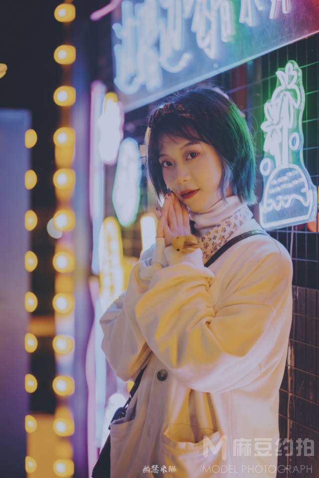夜景模特