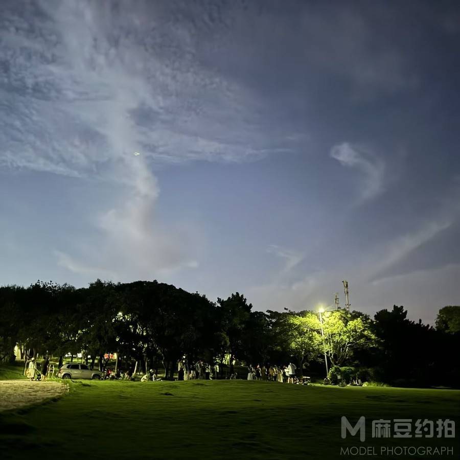 夜景模特