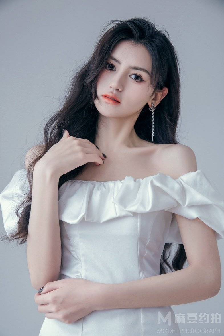 胶片模特