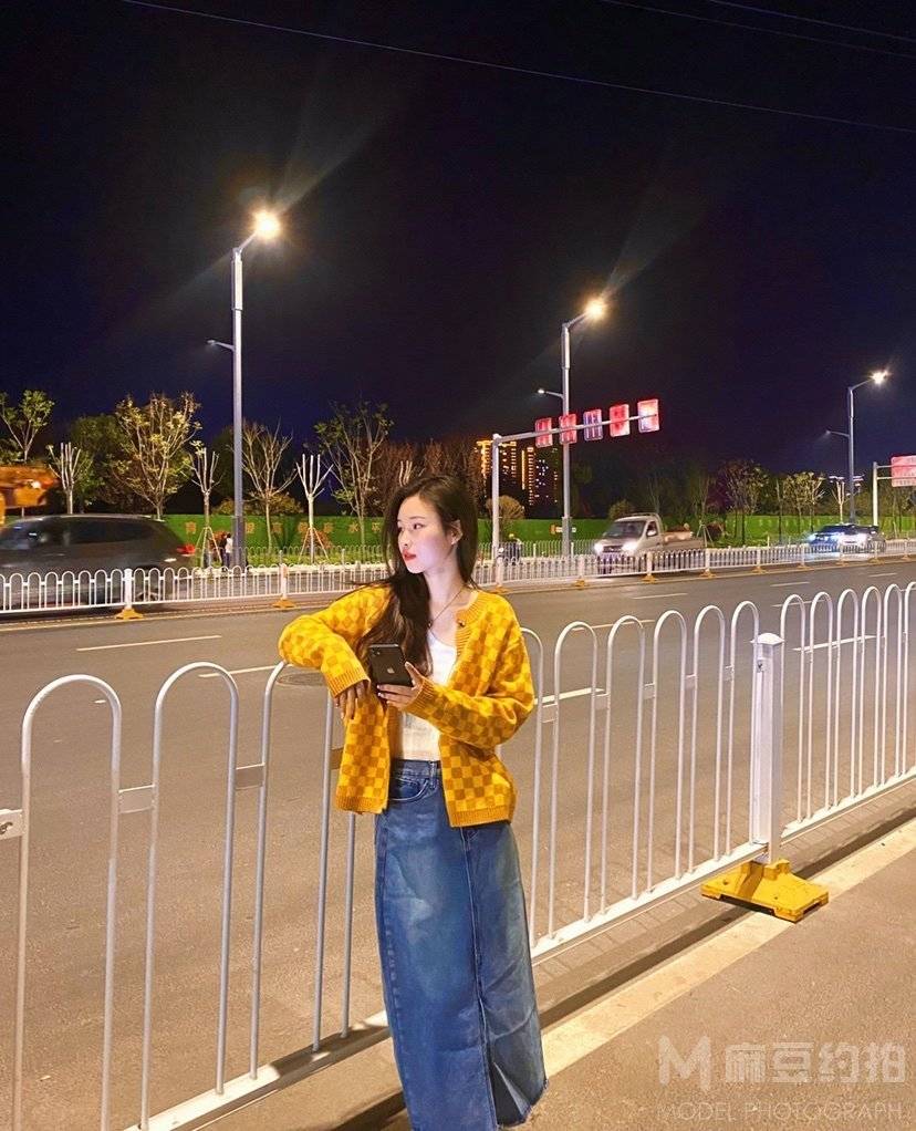 夜景模特