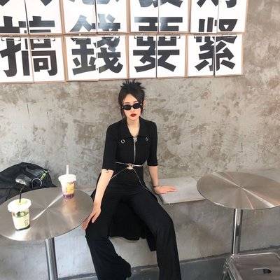 暗黑模特