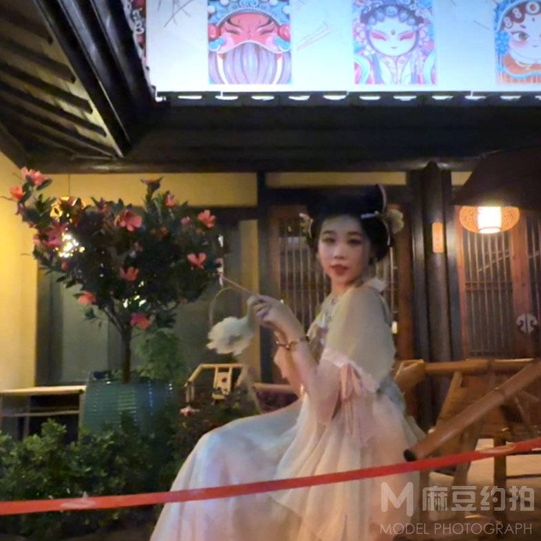 妆容模特