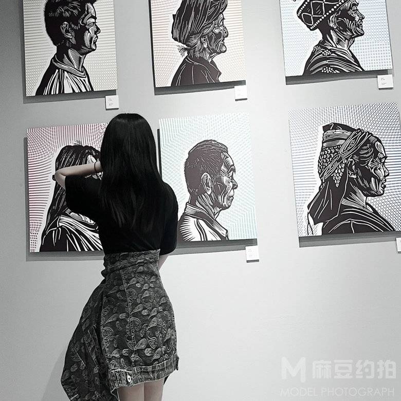 情绪模特