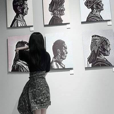 情绪模特