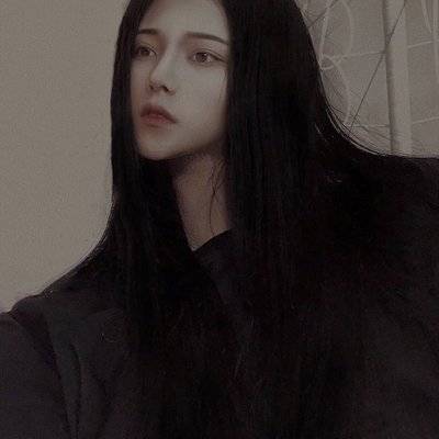 黑白模特