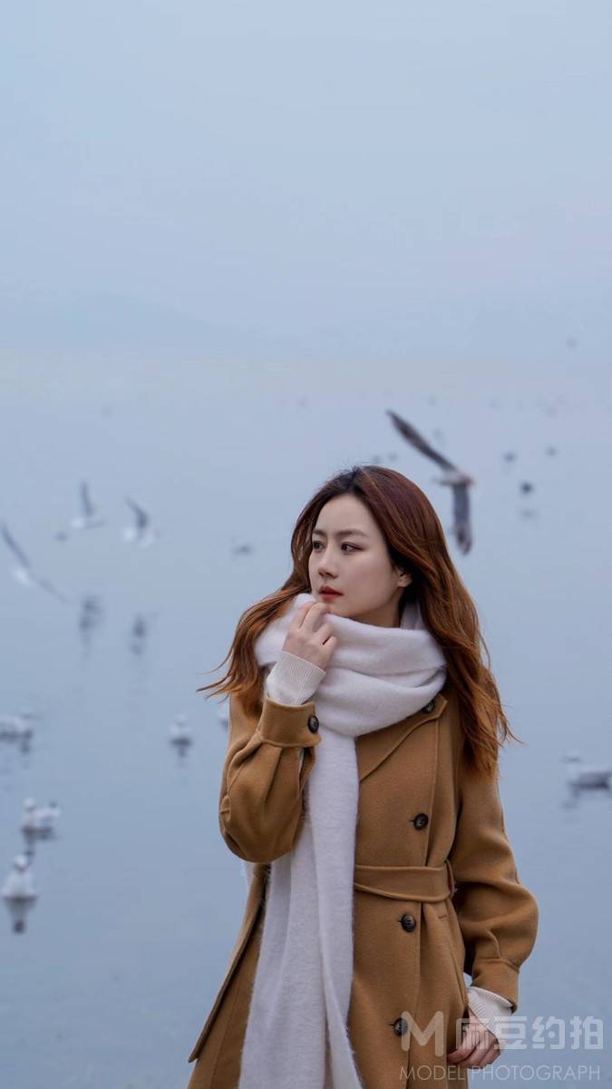 黑白模特
