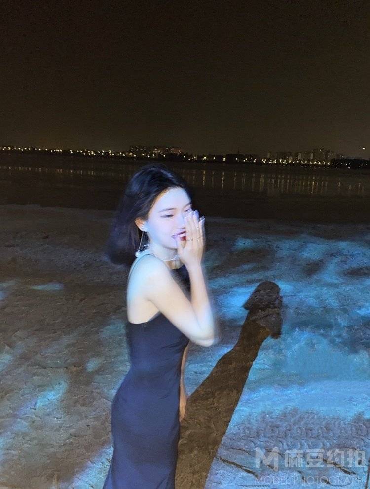 夜景模特