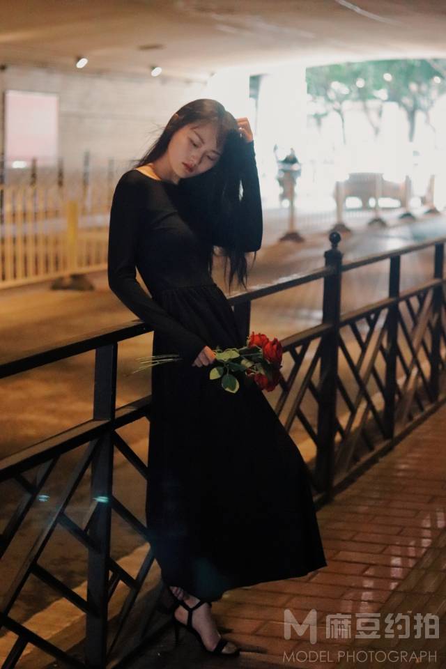 情绪模特