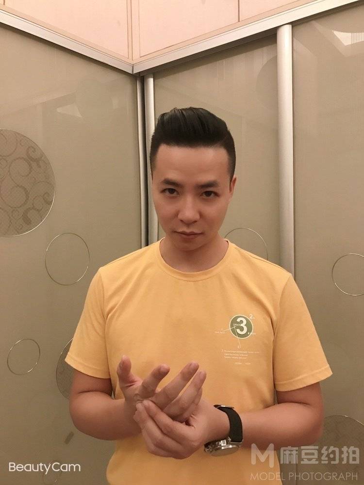 情侣模特