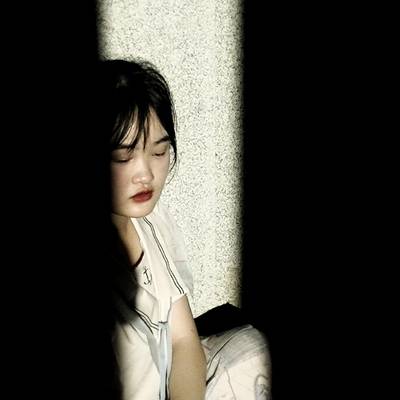 黑白模特
