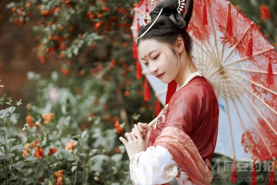 汉服模特