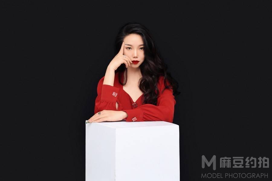 妆容模特