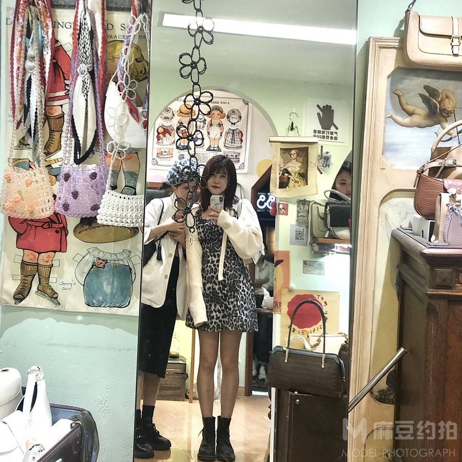 校园模特