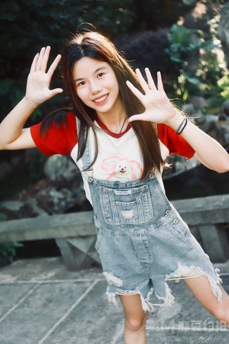 清新模特