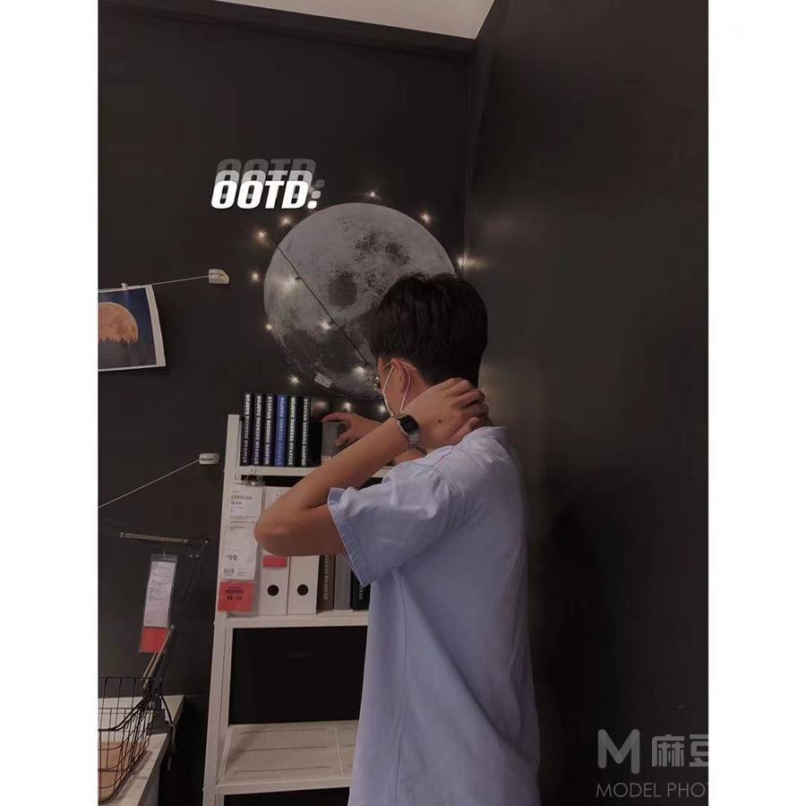 黑白模特