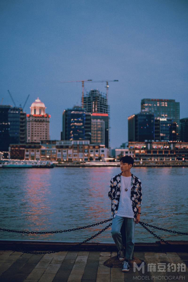 夜景模特