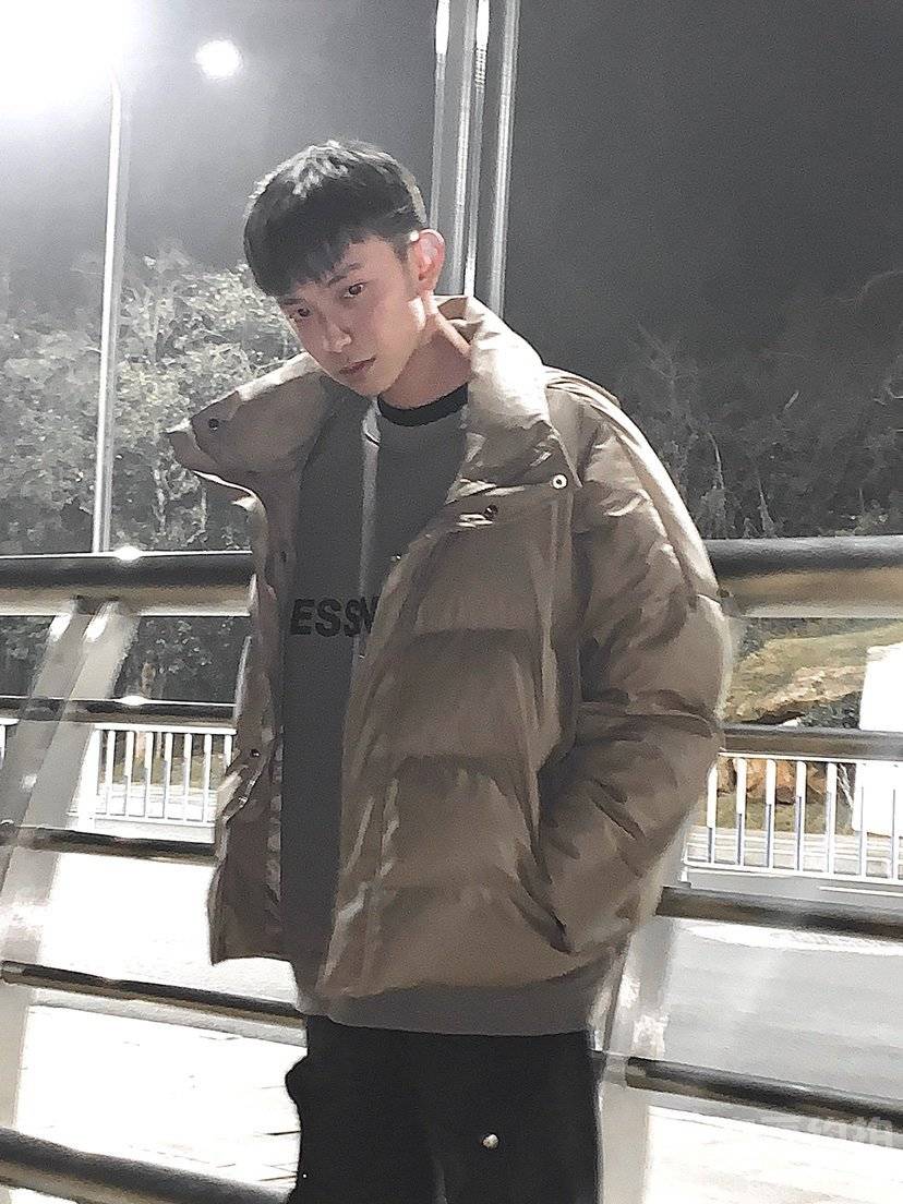 黑白模特