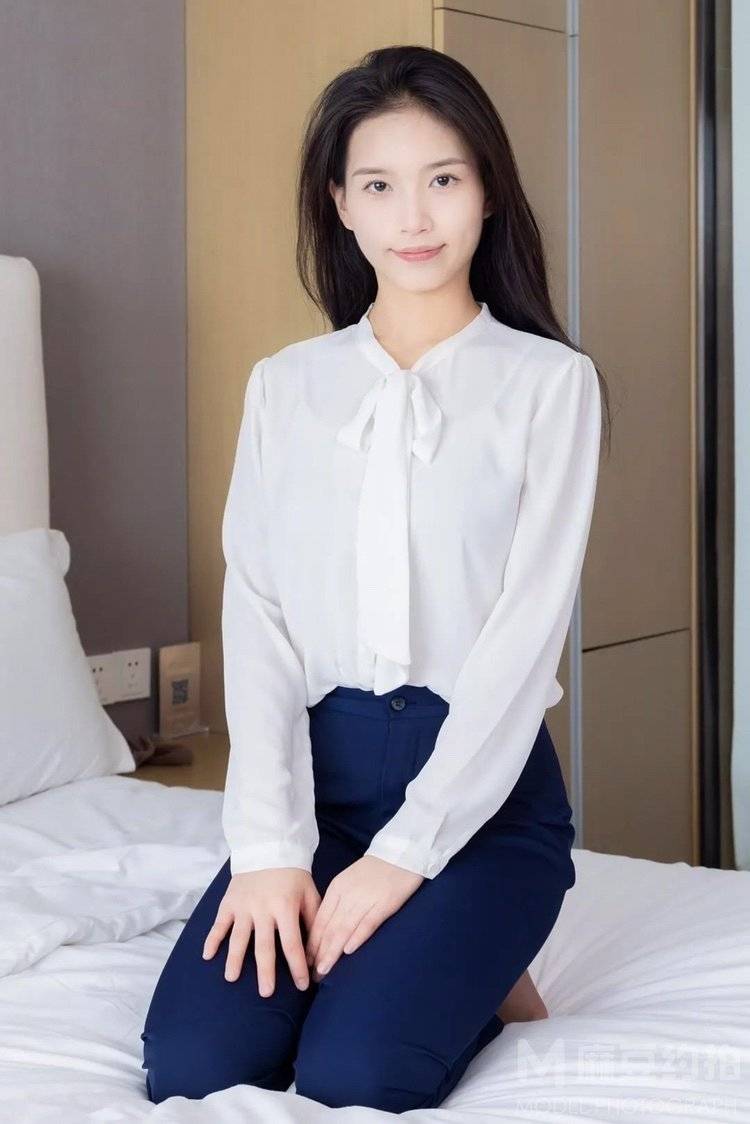黑白模特