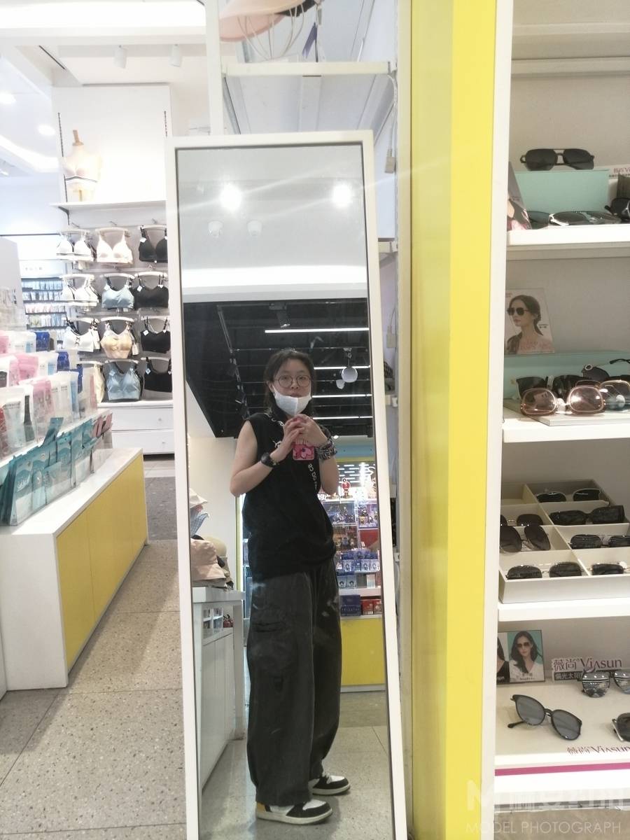 清新模特