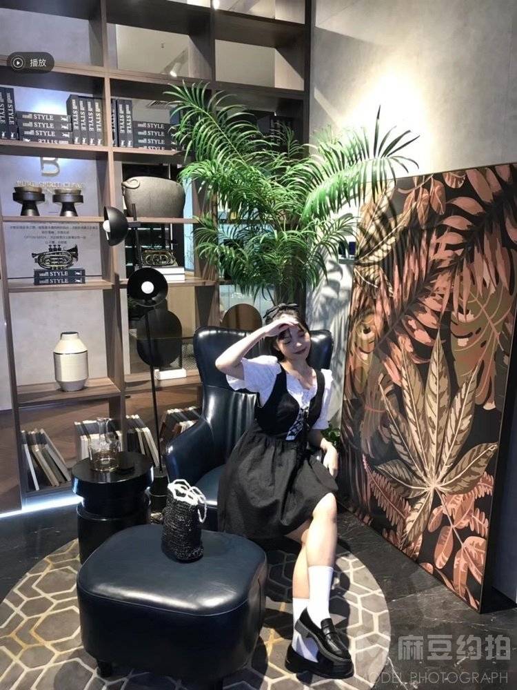 清新模特