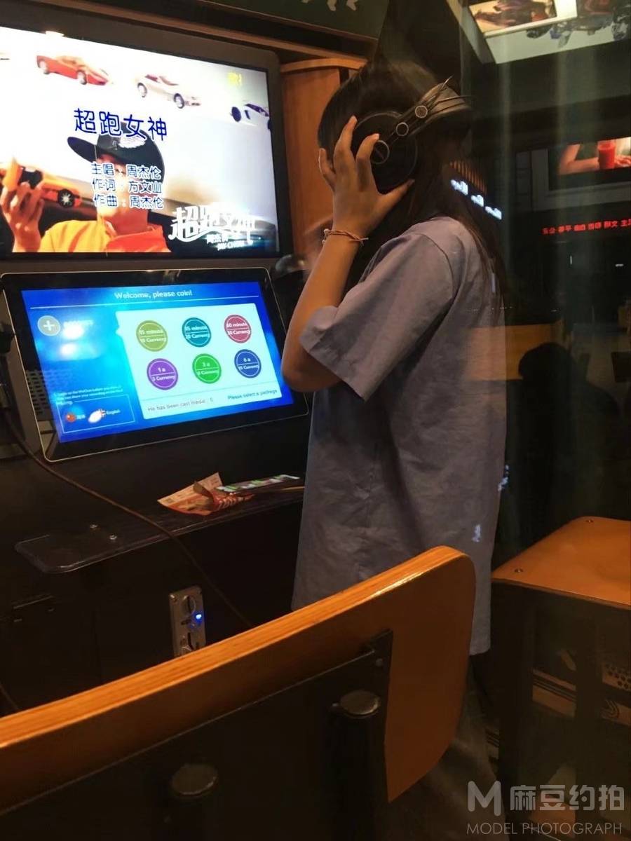 校园模特