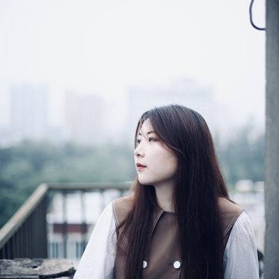 黑白模特