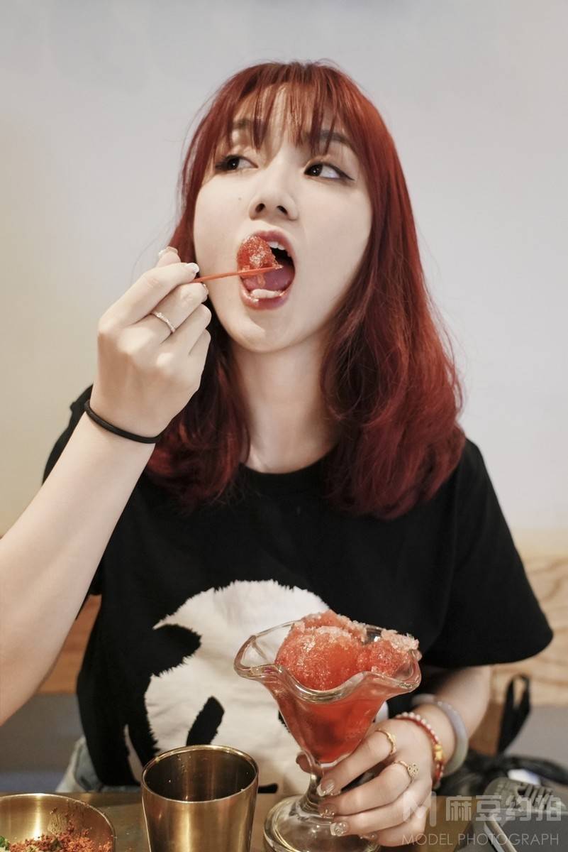 情绪模特