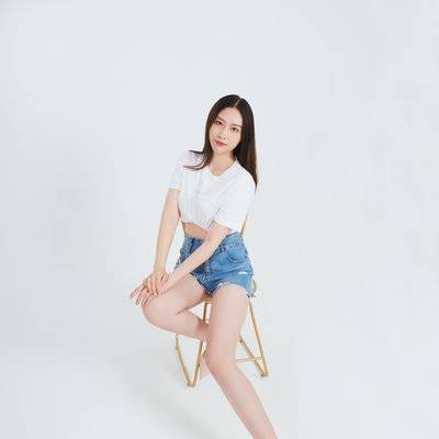 黑白模特
