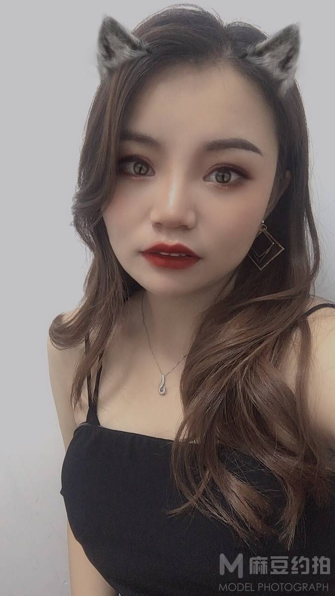 暗黑模特