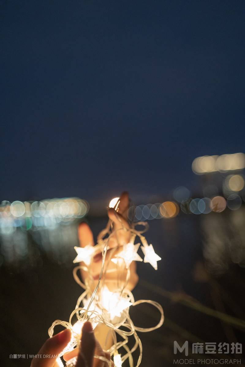 夜景模特