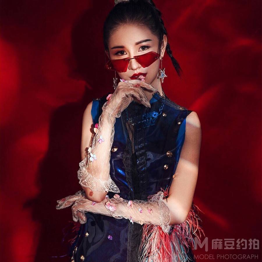 妆容模特