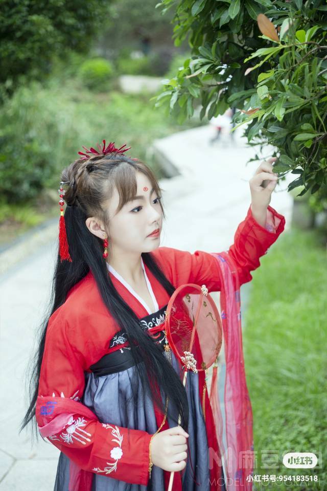 汉服模特