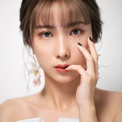 妆容模特