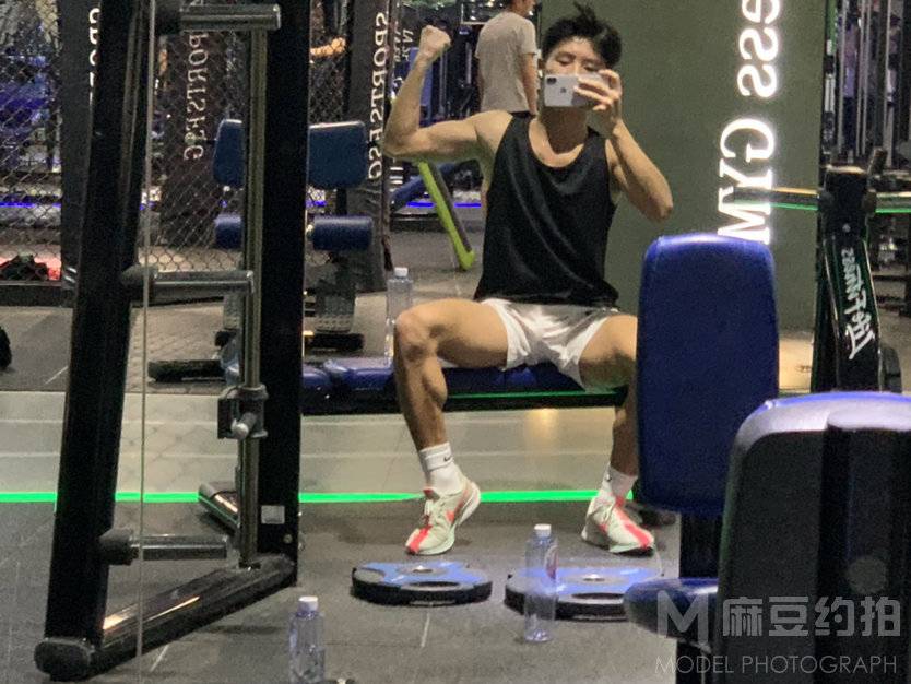 纪实模特